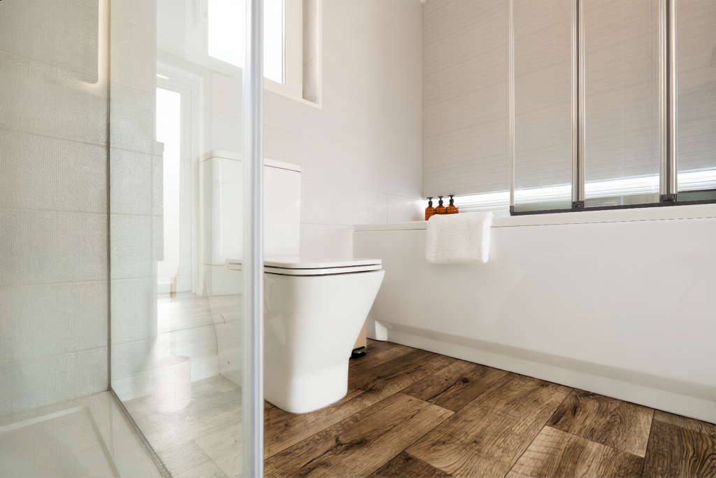 Luxus Mobilheim Liberty 11 x 4 m – Ganzjahreshaus mit Badewanne & Klima